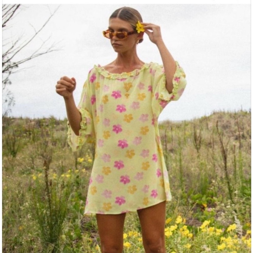 ISO verge girl dress